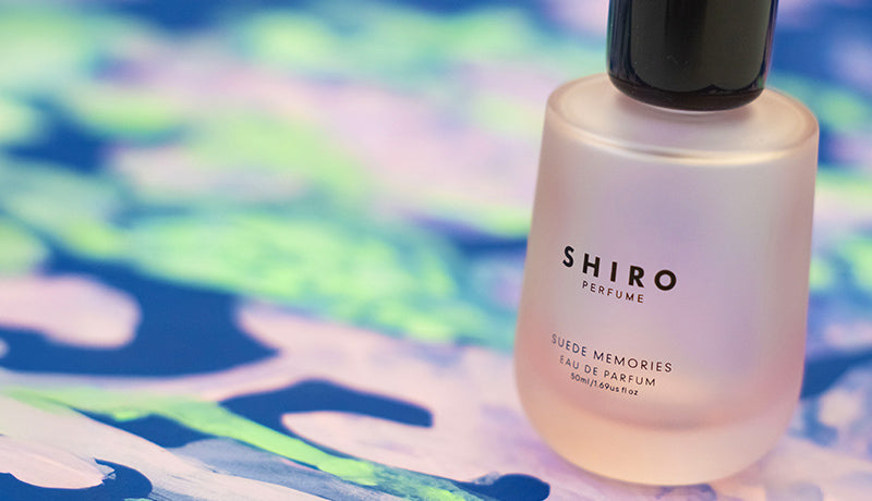 SHIRO Suede Memories 香水 50ml A captivating new spicy floral fragrance.SUEDE MEMORIES, a scent creat