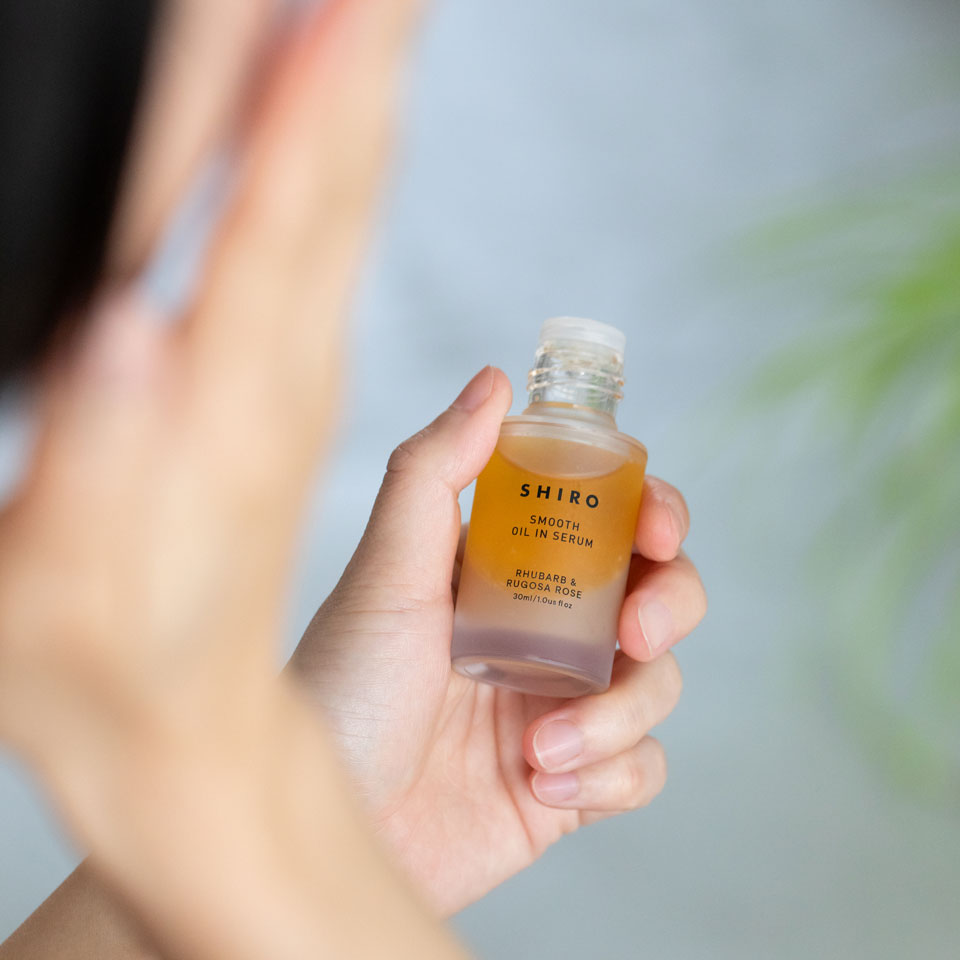 RHUBARB & RUGOSA ROSE OIL IN SERUM